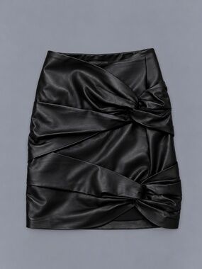 GUESS Faux Leather Mini Skirt – Size 4